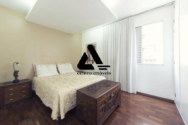 Apartamento à venda com 4 quartos, 145m² - Foto 12