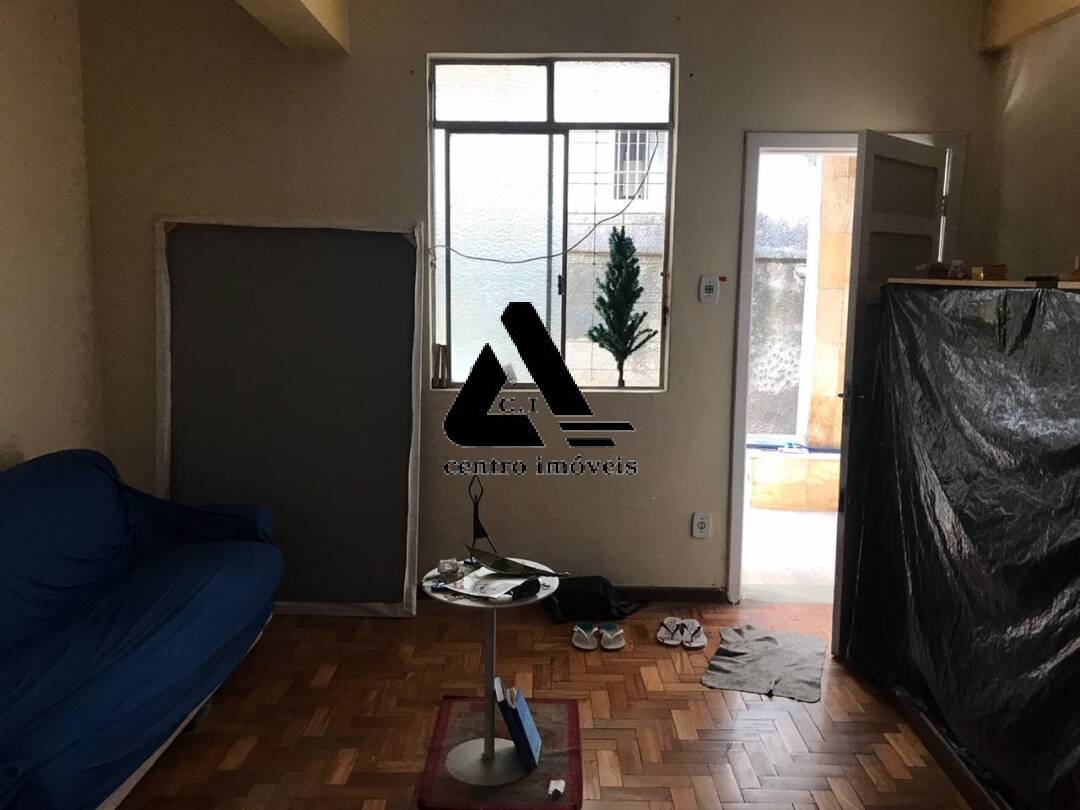 Apartamento à venda com 2 quartos, 73m² - Foto 2