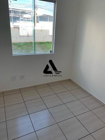 Apartamento à venda com 2 quartos, 80m² - Foto 3