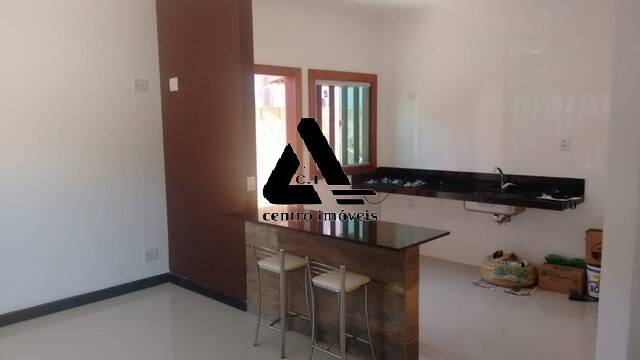 Casa à venda com 2 quartos, 85m² - Foto 1