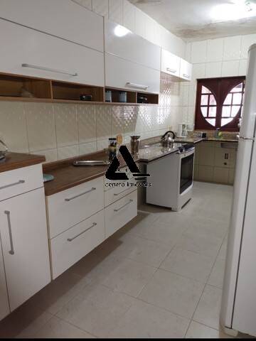 Casa à venda com 3 quartos, 220m² - Foto 18