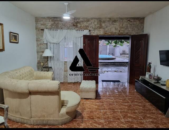 Casa à venda com 3 quartos, 220m² - Foto 10