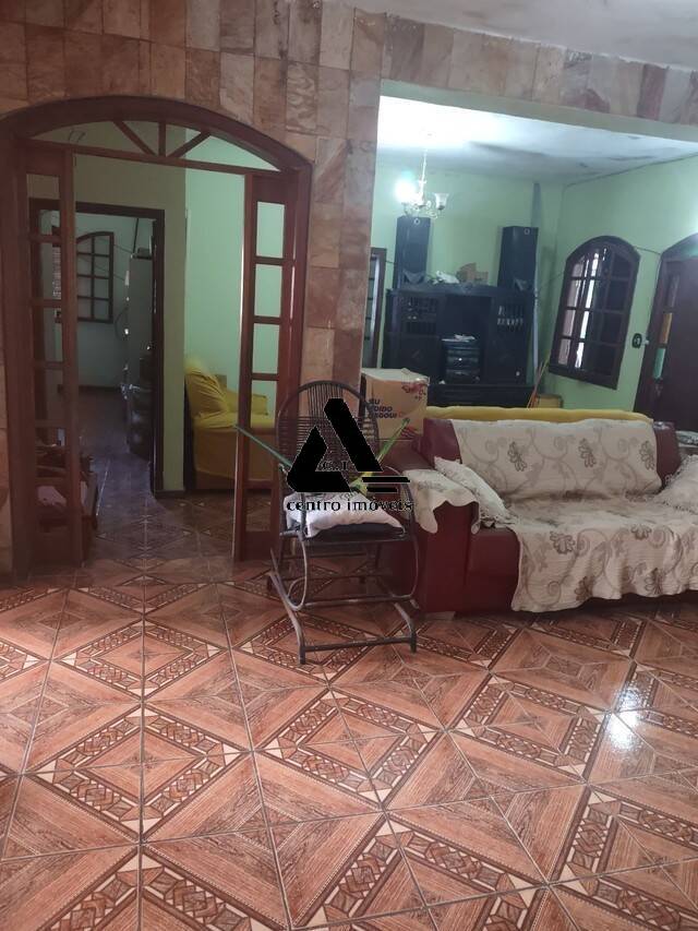 Casa à venda com 4 quartos, 96m² - Foto 3