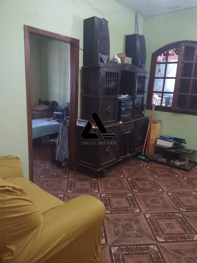 Casa à venda com 4 quartos, 96m² - Foto 17