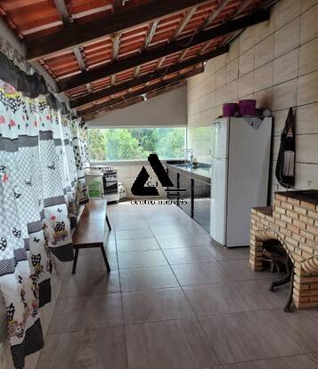 Casa à venda com 7 quartos, 385m² - Foto 4