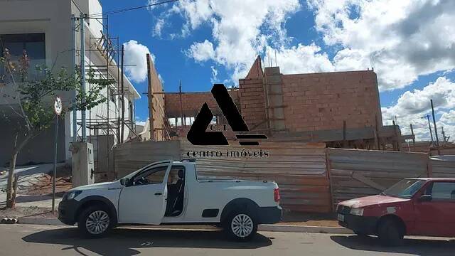 Casa à venda com 3 quartos, 200m² - Foto 7