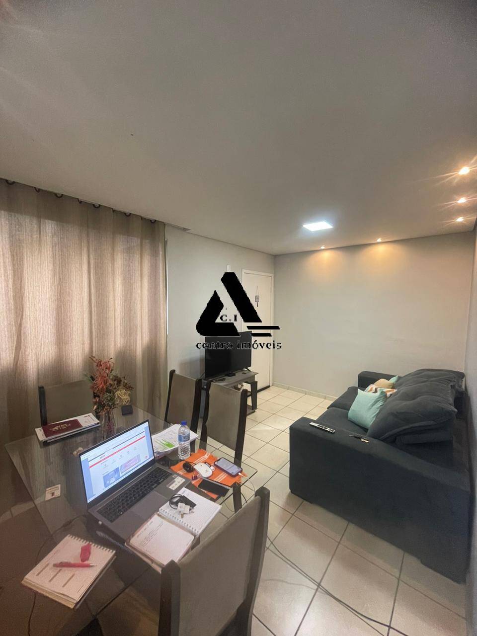 Apartamento à venda com 2 quartos, 59m² - Foto 3