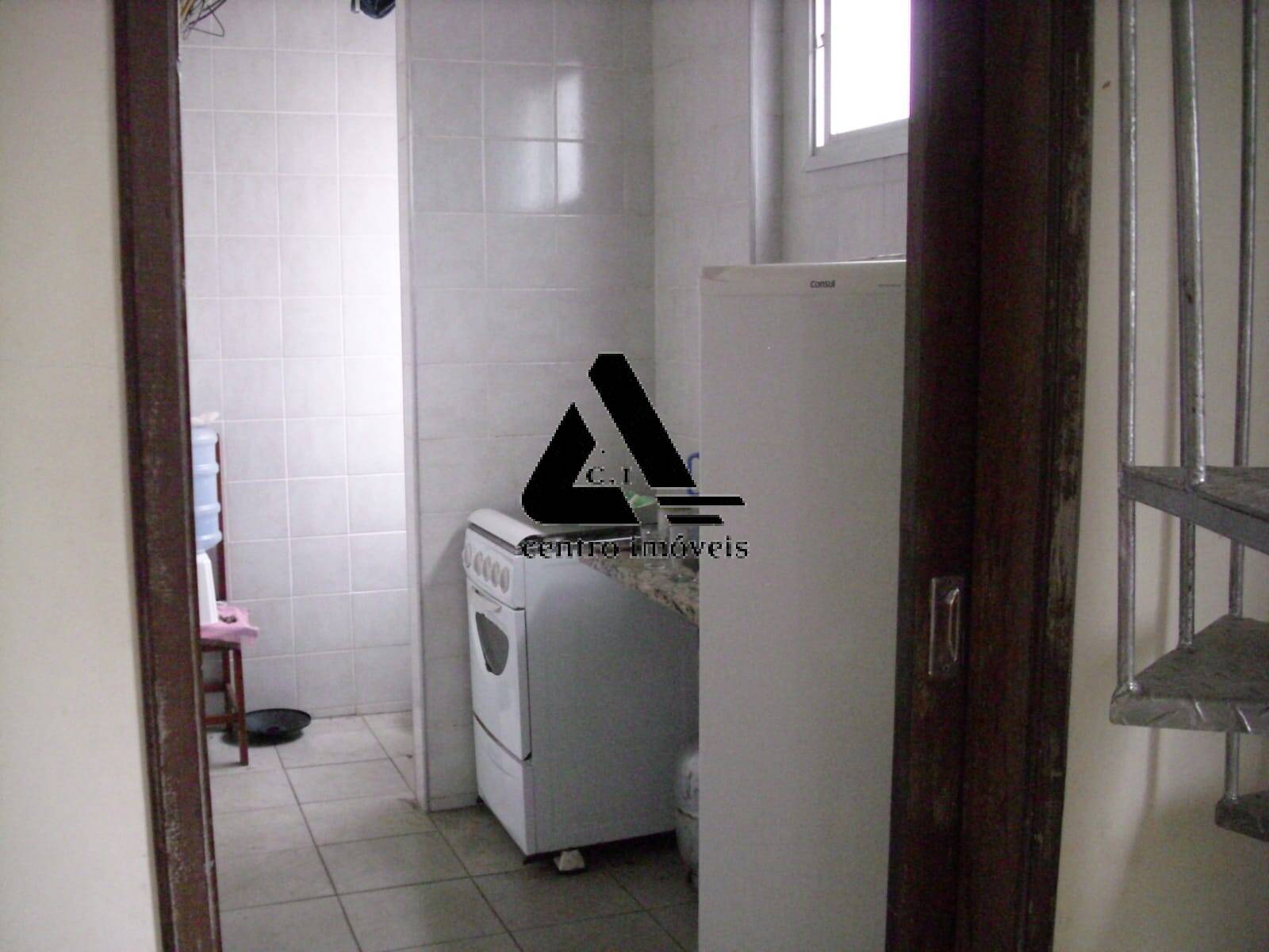 Apartamento à venda com 3 quartos, 180m² - Foto 11