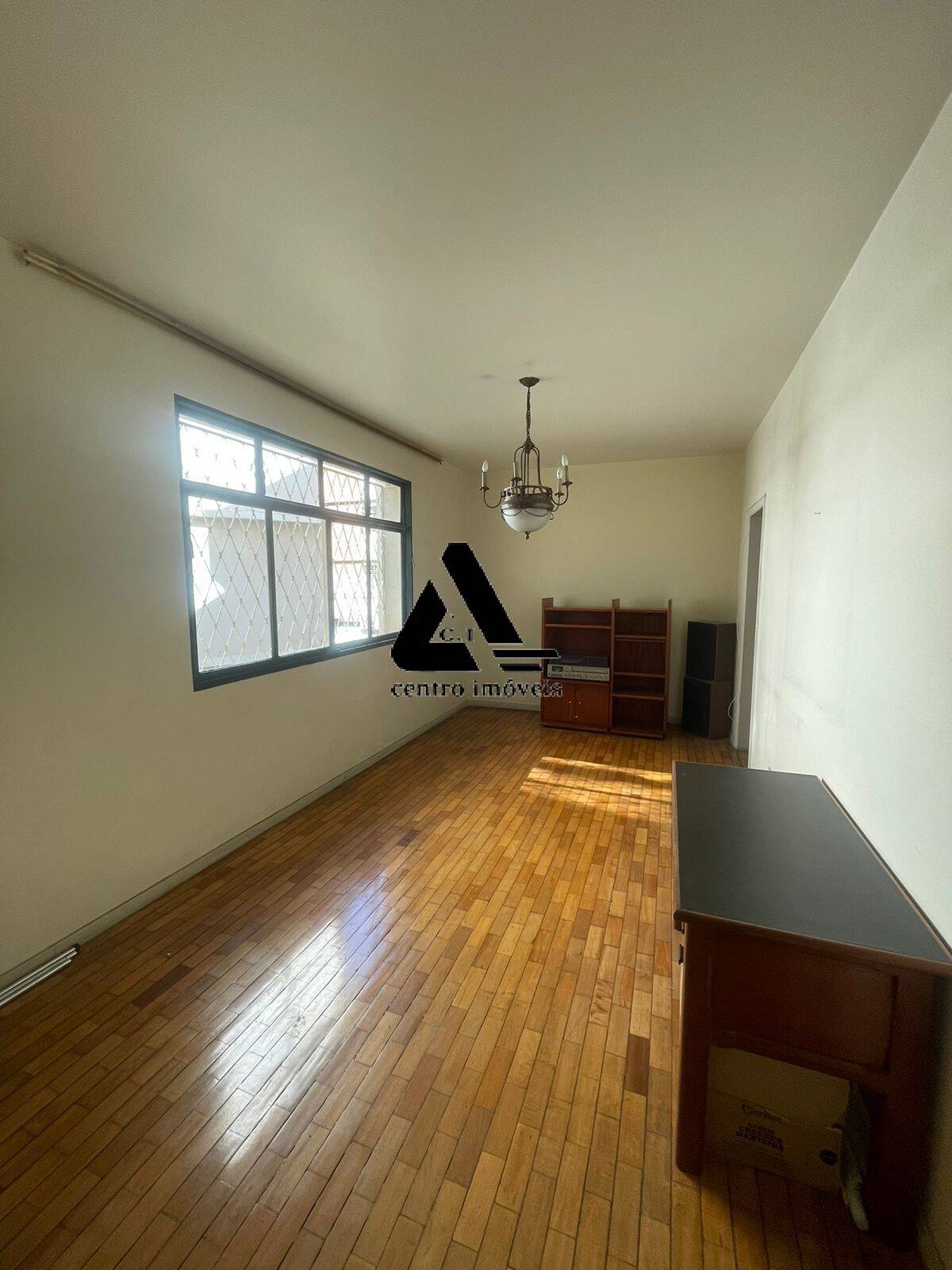 Apartamento à venda com 3 quartos, 120m² - Foto 1