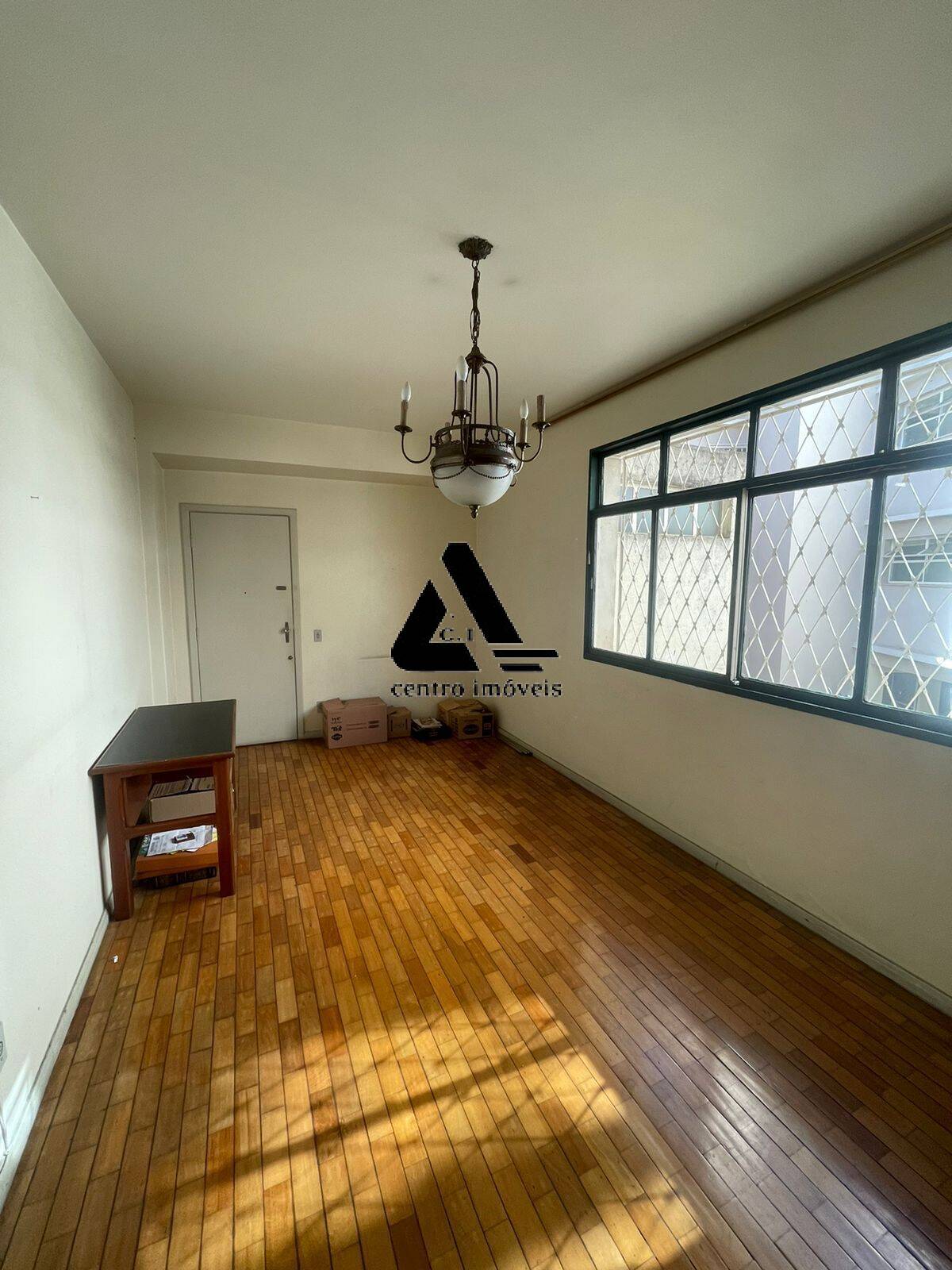 Apartamento à venda com 3 quartos, 120m² - Foto 2