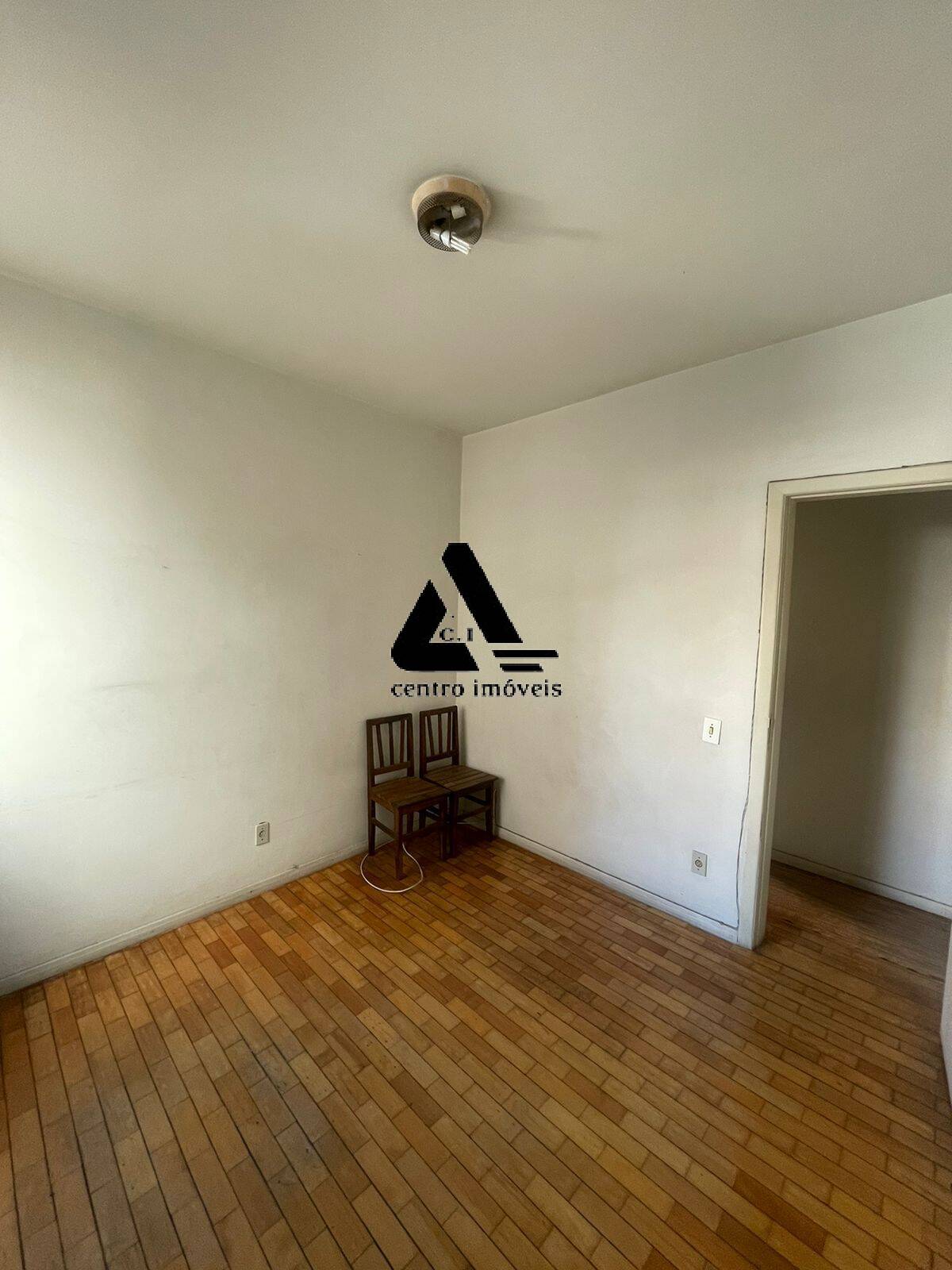 Apartamento à venda com 3 quartos, 120m² - Foto 11