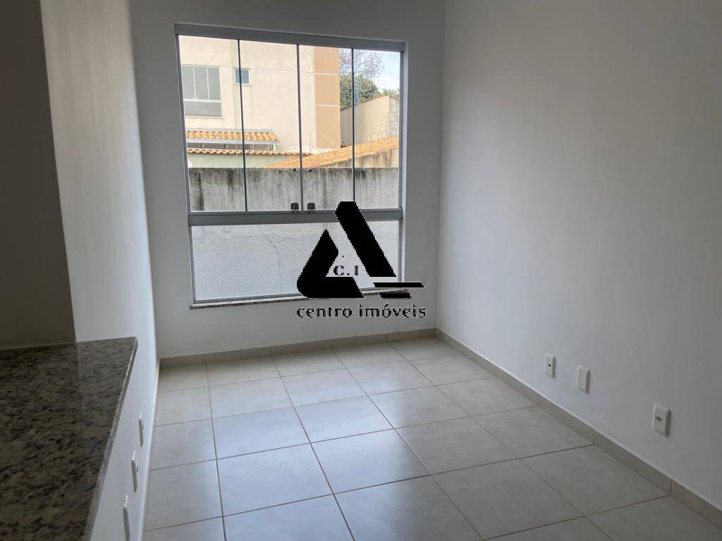 Apartamento à venda com 2 quartos, 50m² - Foto 2