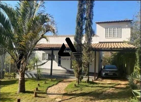 Fazenda à venda com 4 quartos, 250m² - Foto 1